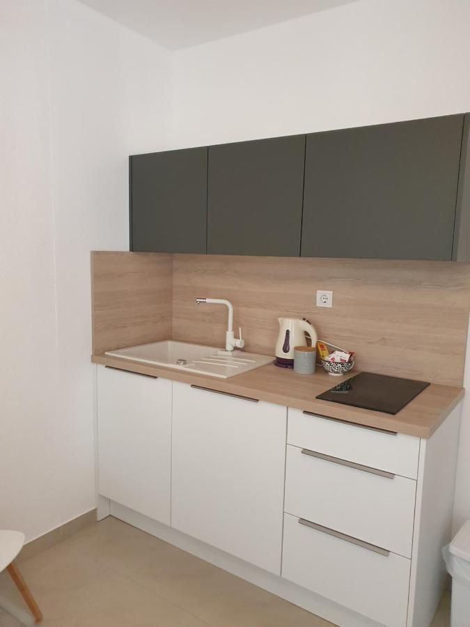 Apartmani Eterovic Башка-Вода Екстер'єр фото