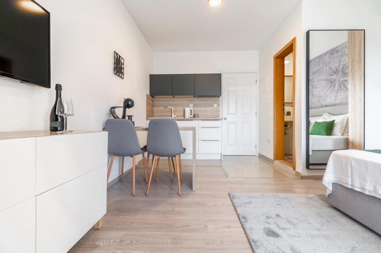 Apartmani Eterovic Башка-Вода Екстер'єр фото