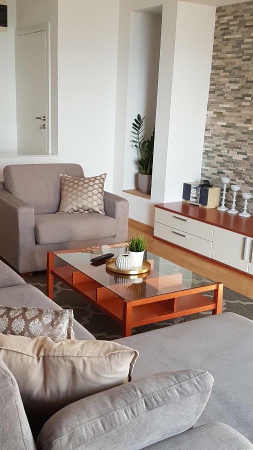 Apartmani Eterovic Башка-Вода Екстер'єр фото